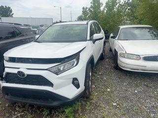 2019 Toyota RAV4 XLE Premium - Exterior Front Left Corner Image